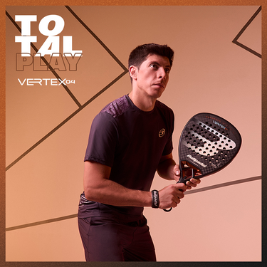 Padel racket Bullpadel Vertex 04 2025 Juan Tello